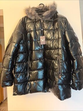 White Mark Black Glossy Puffer Coat with Faux Fur Hood Trim